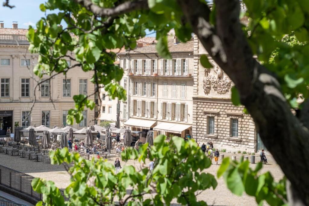 Bien D'Exception En Face Du Palais Des Papes Apartment Avignon Exterior photo