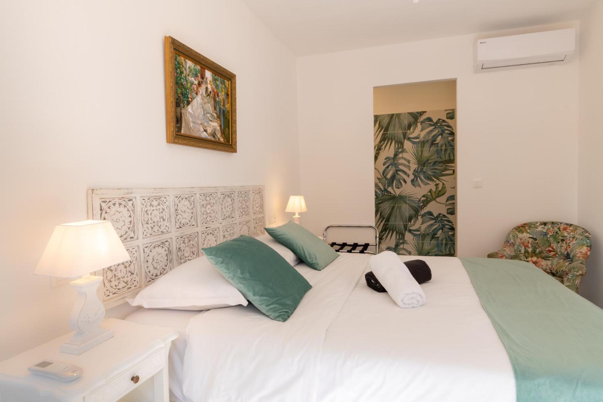 Bien D'Exception En Face Du Palais Des Papes Apartment Avignon Exterior photo