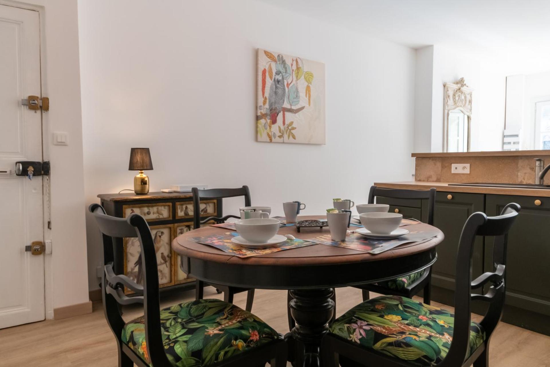 Bien D'Exception En Face Du Palais Des Papes Apartment Avignon Exterior photo