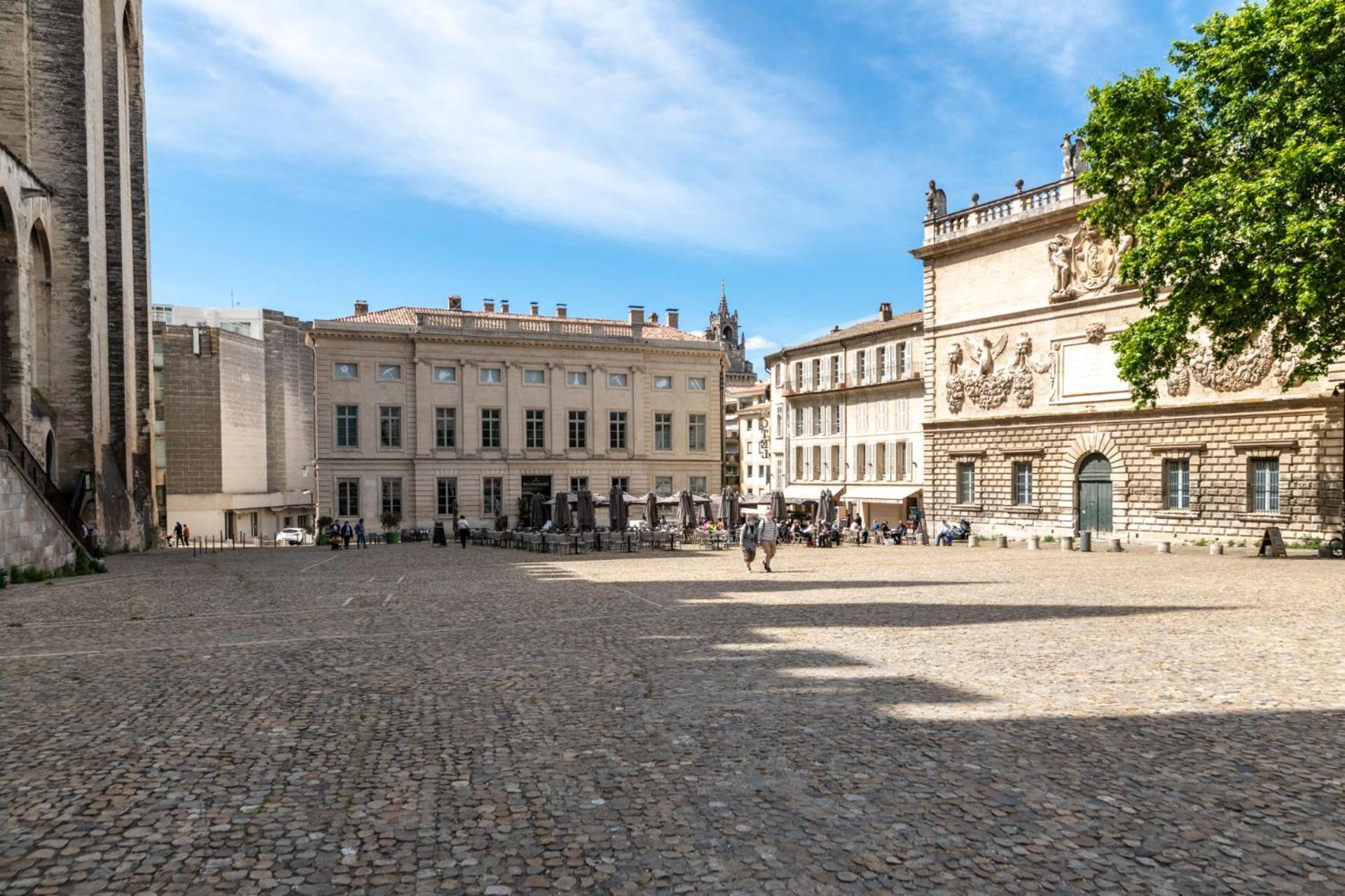 Bien D'Exception En Face Du Palais Des Papes Apartment Avignon Exterior photo